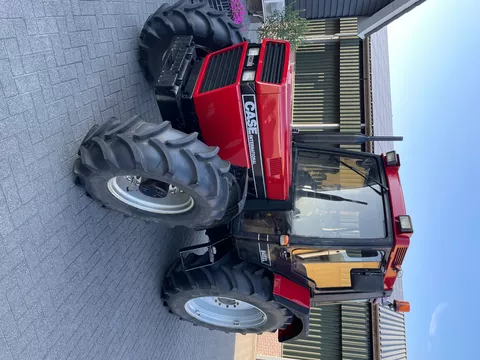 Case 845XL 40 KM Zeer mooi